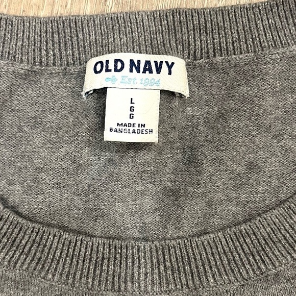 Old Navy Letter C Sweater Large Gray 100% Cotton Like New - Picture 6 of 12